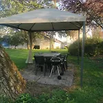 Holiday home Hedoniste 1 Herpy-l'Arlesienne