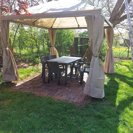 Hedoniste 1 Holiday home Herpy-l'Arlesienne
